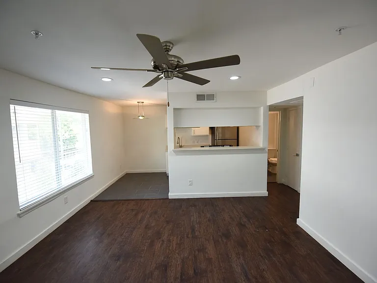 5404 Reiger Ave — Photo 7