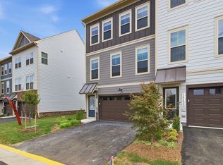 14153 Slate St, Woodbridge, VA 22193