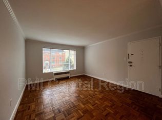 10411 Montrose Ave APT 102, Bethesda, MD 20814