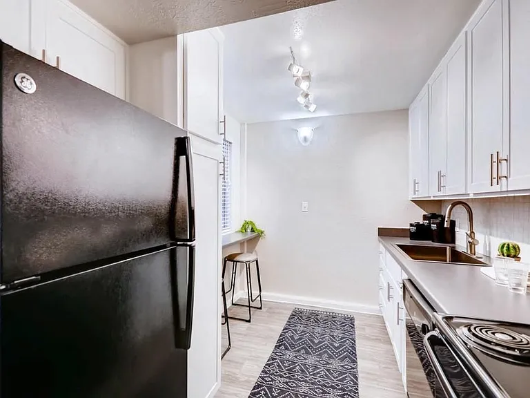The Glen at Old Town apartments community photo