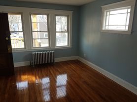 691 River St, Hyde Park, MA