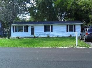 2717 Stilling Blvd, McHenry, IL 60050