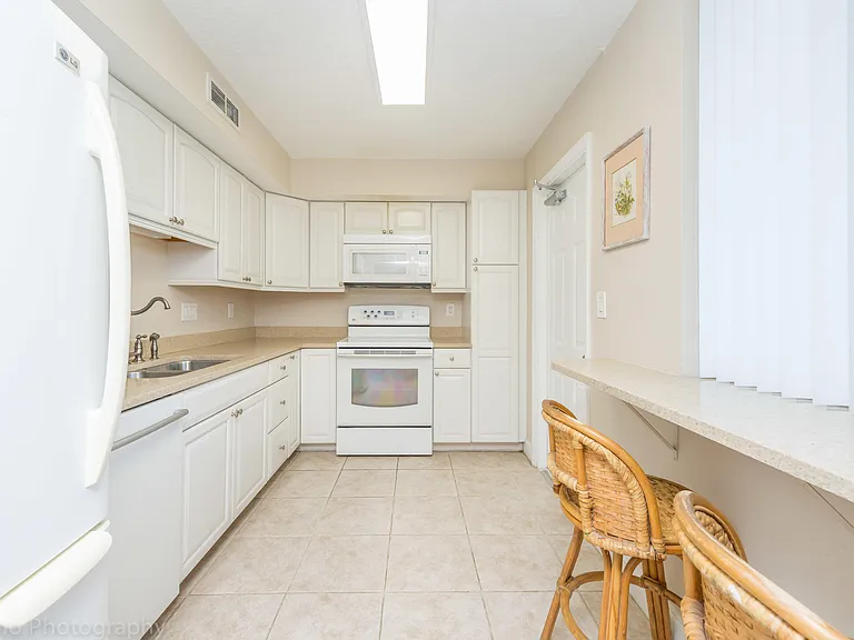 1605 S US Highway 1 #M1-506 — Photo 24