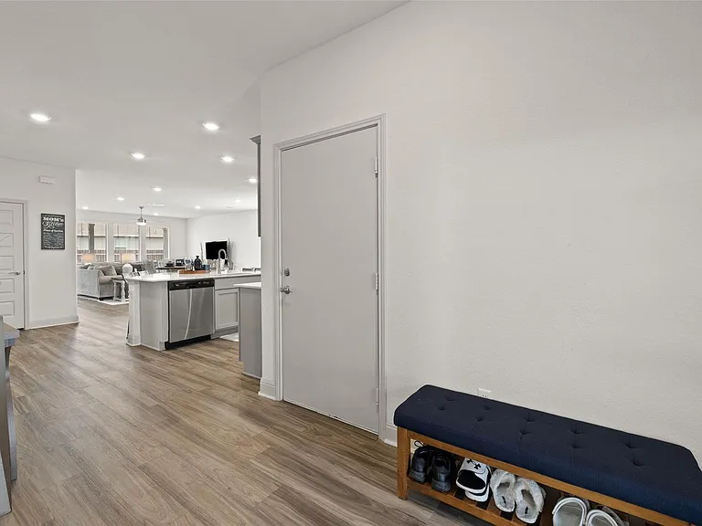 16401 Coratina Dr — Photo 13