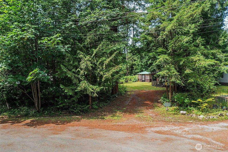3rd image of 6196 Olive Way