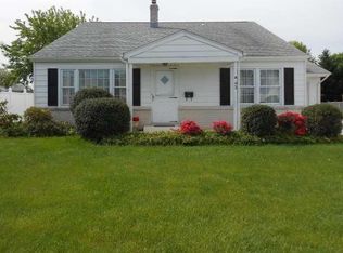 43 Lesley Ln, New Castle, DE 19720