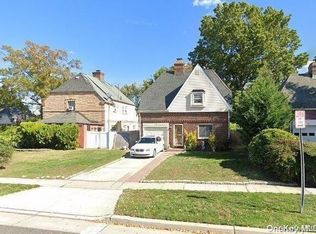 38 Surrey Ln, Hempstead, NY 11550