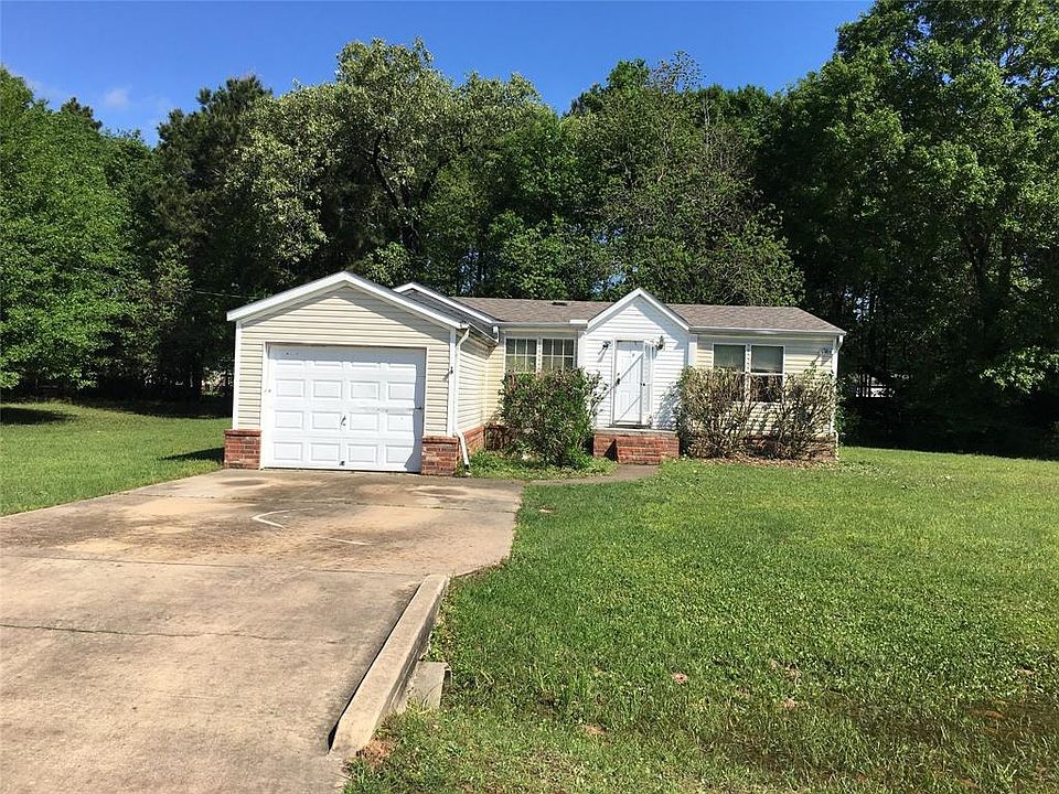 1st image of 16453 Hill Country Dr