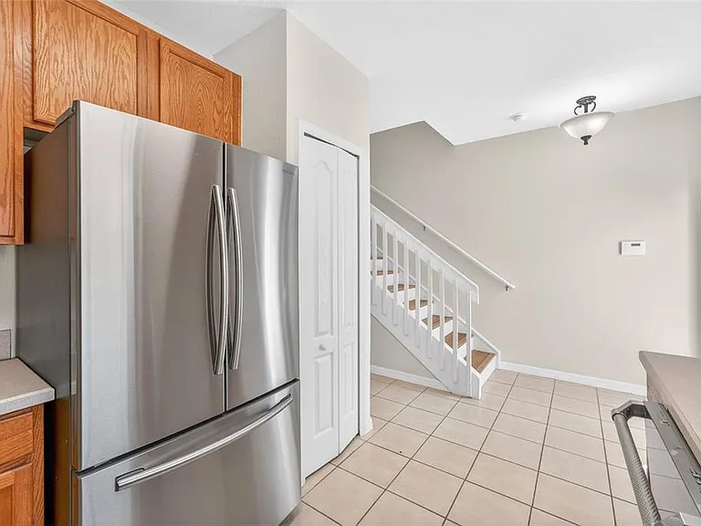 216 Deepcove Rd — Photo 17