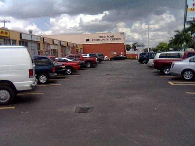 2nd image of 8432 SW 40th St