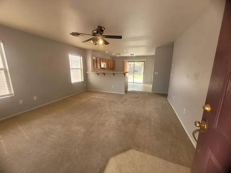 2739 W Silver Creek Ln — Photo 13