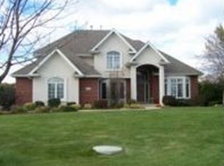 17830 S Crystal Lake Dr, Homer Glen, IL 60491