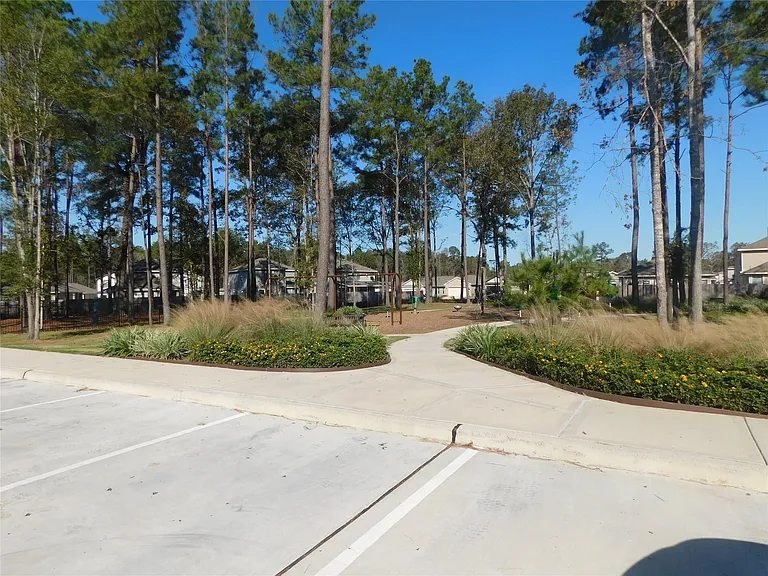 16658 Moss Ln — Photo 10