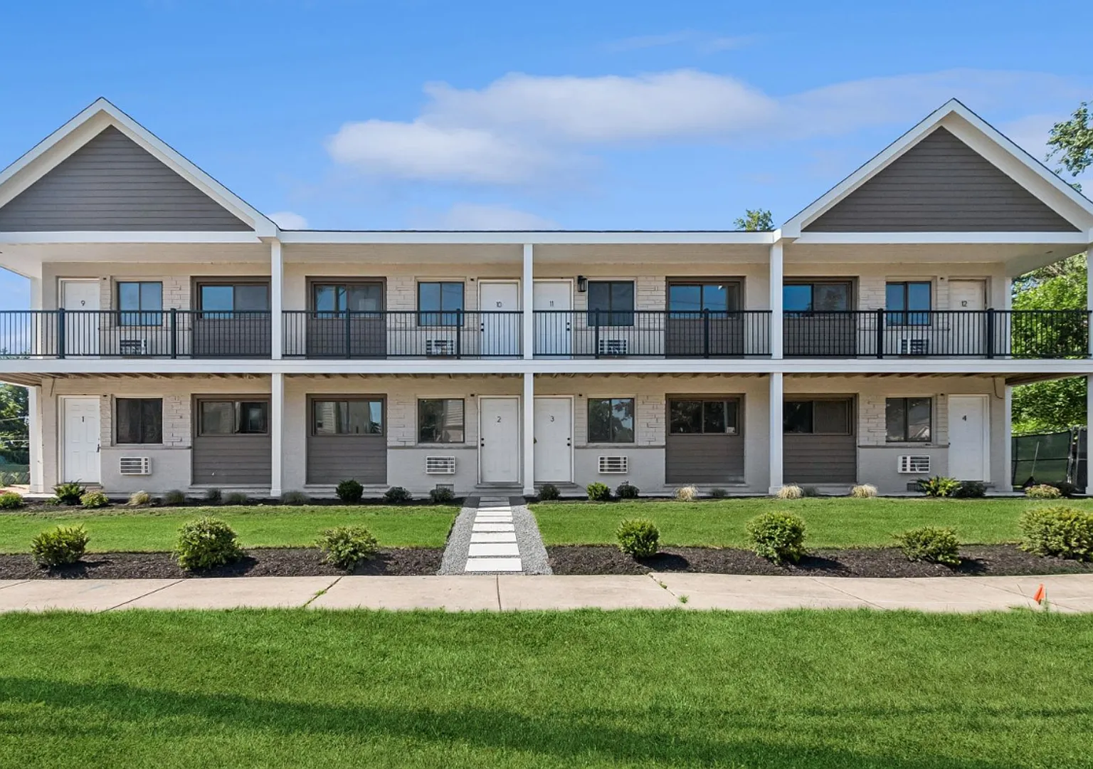 Oak Forest K Apartments — Photo 2