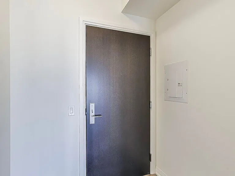 9000 Jane St #1409 — Photo 7