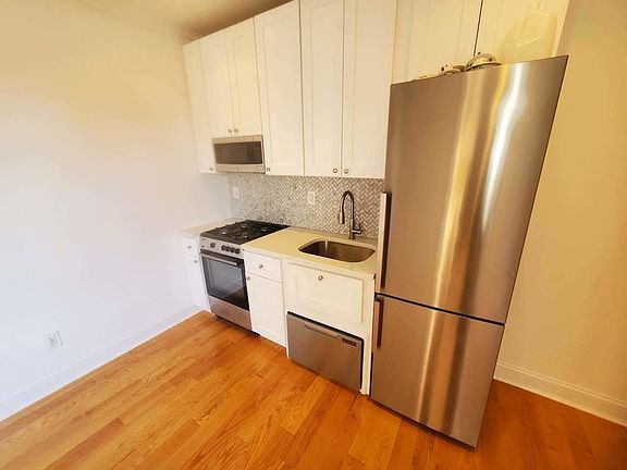2nd image of 380 S 4th St #17A