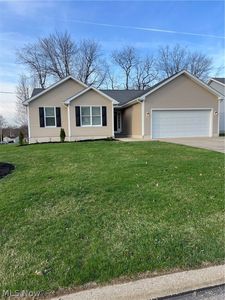 805 Johnny K Blvd, Hubbard, OH, 44425
