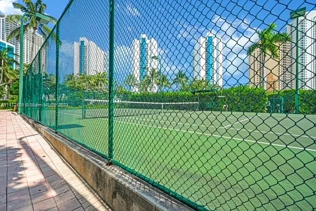 16400 Collins Ave #542 — Photo 33