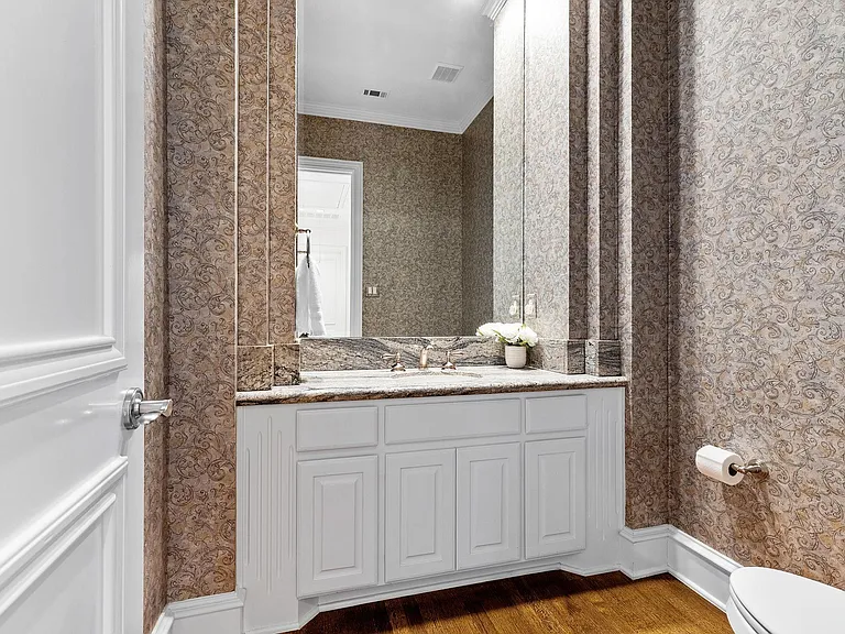 5113 Malvern Dr — Photo 17