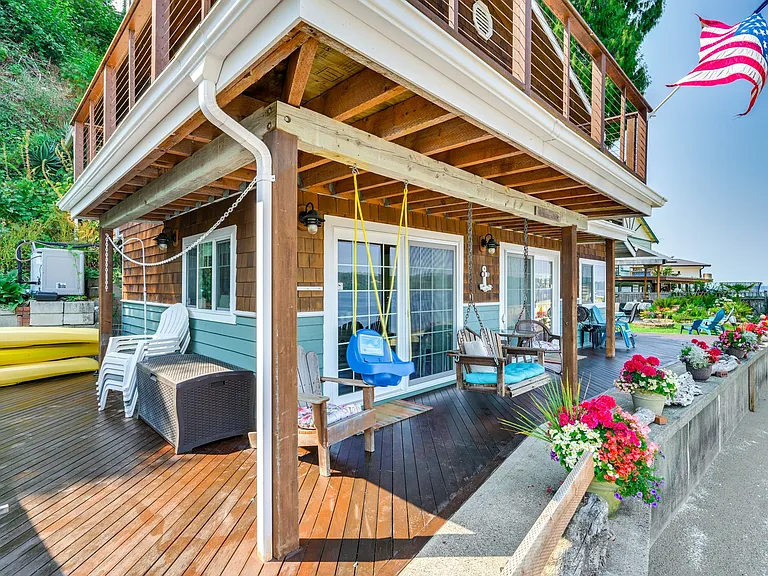9946 Johnson Point Rd NE — Photo 13
