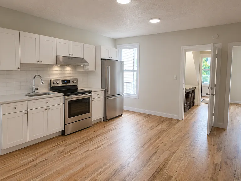 17 Elliott St #2 — Photo 2