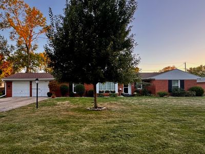 1919 Owens Dr, Bloomington, IL, 61701