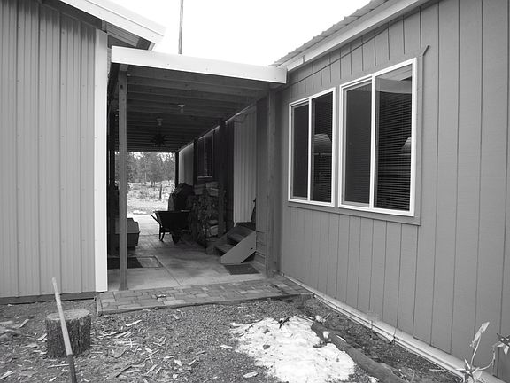 Front view of breezeway