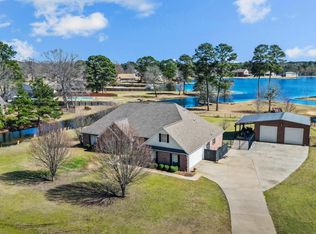 437 Beaver Lake Dr, Texarkana, TX 75501