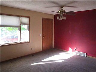 3rd image of 4123 Murphy Ave