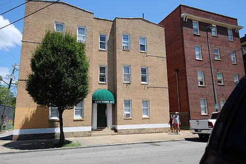 2806 W Cary St Photo 1