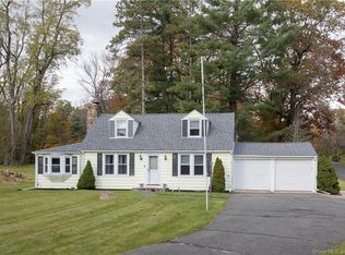 10 Honey Hill Rd, Canaan, CT 06018