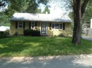 2500 NE 59th Trl, Gadstone, MO 64118