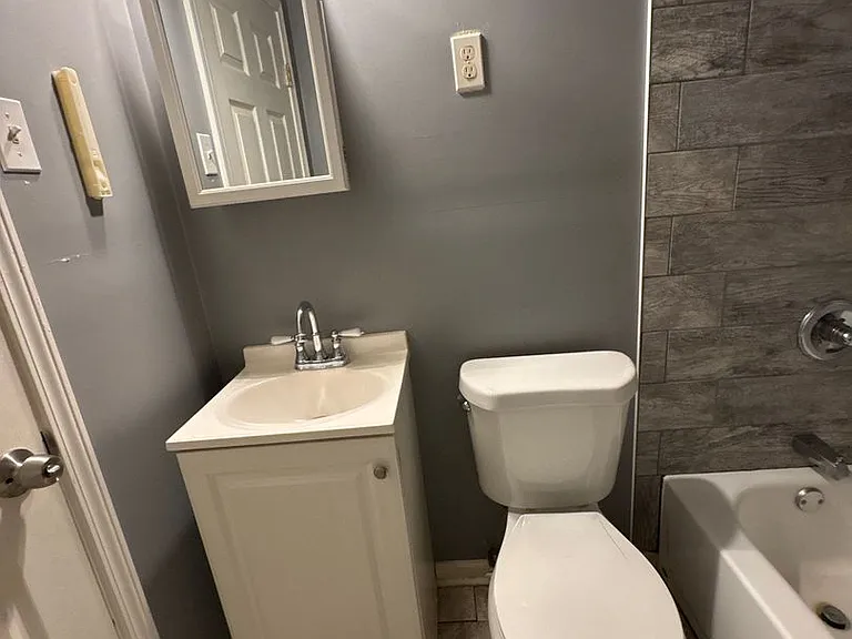 1408 Effie Rd — Photo 10