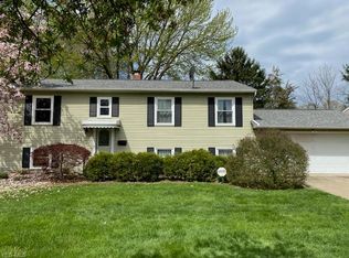 6262 Maplewood Rd, Mentor, OH 44060