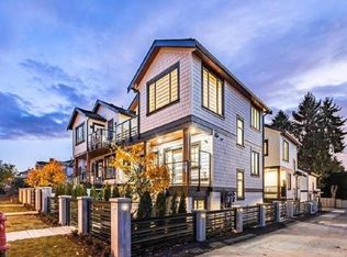 5455 Killarney St, Vancouver, BC V5R 3W3
