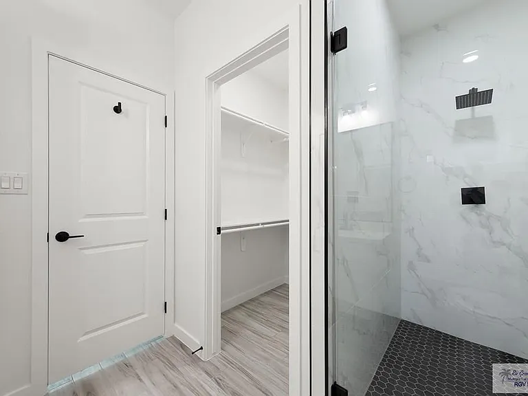 518 Loop 499 E #11 — Photo 13