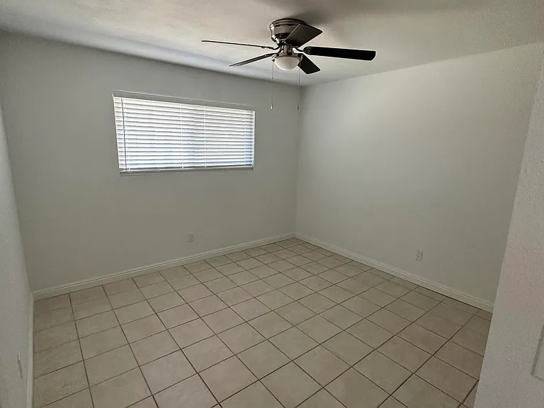 1226 N Lake Havasu Ave — Photo 9
