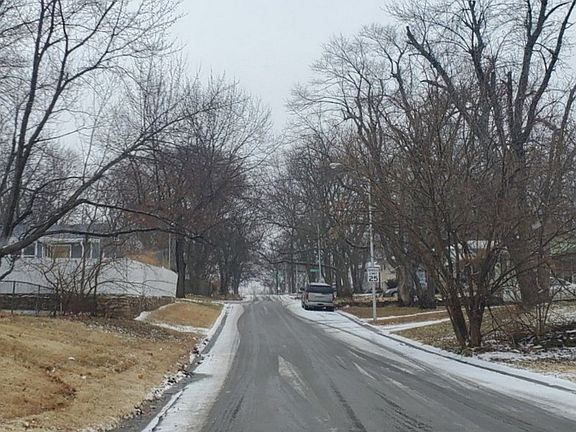 5th image of 8501 E 98th Ter