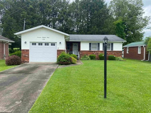 1730 S Davis Ave, Elkins, WV 26241