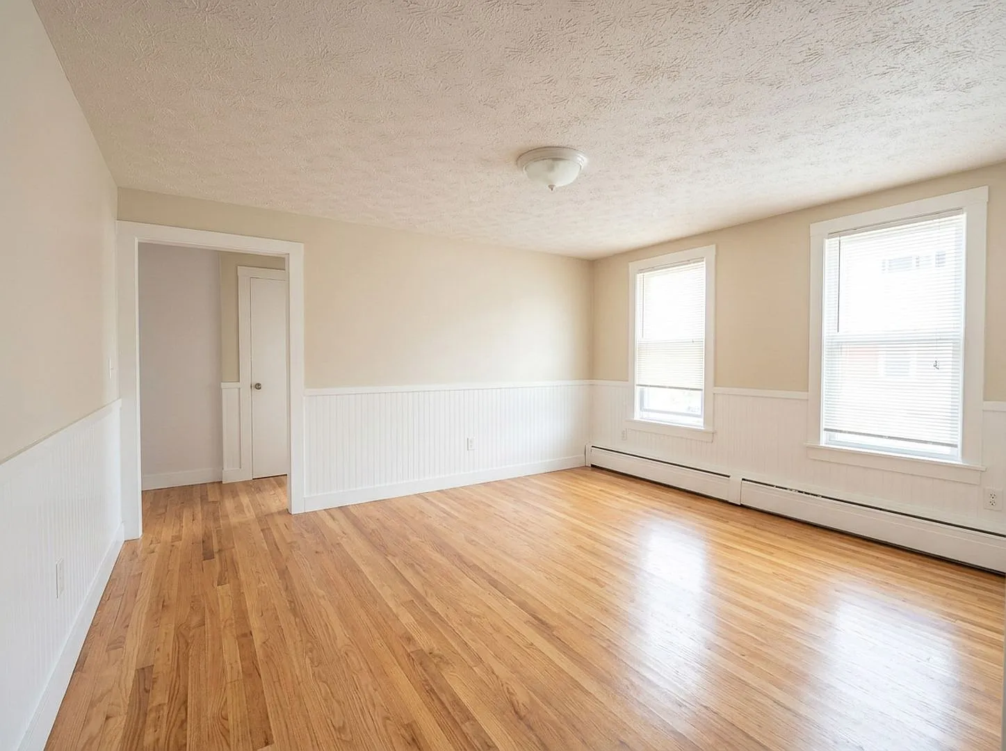 2 Bed 1 Bath near Biddeford Downtown! — Photo 2