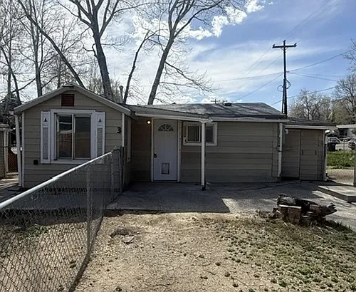 408 Hamilton St Photo 1