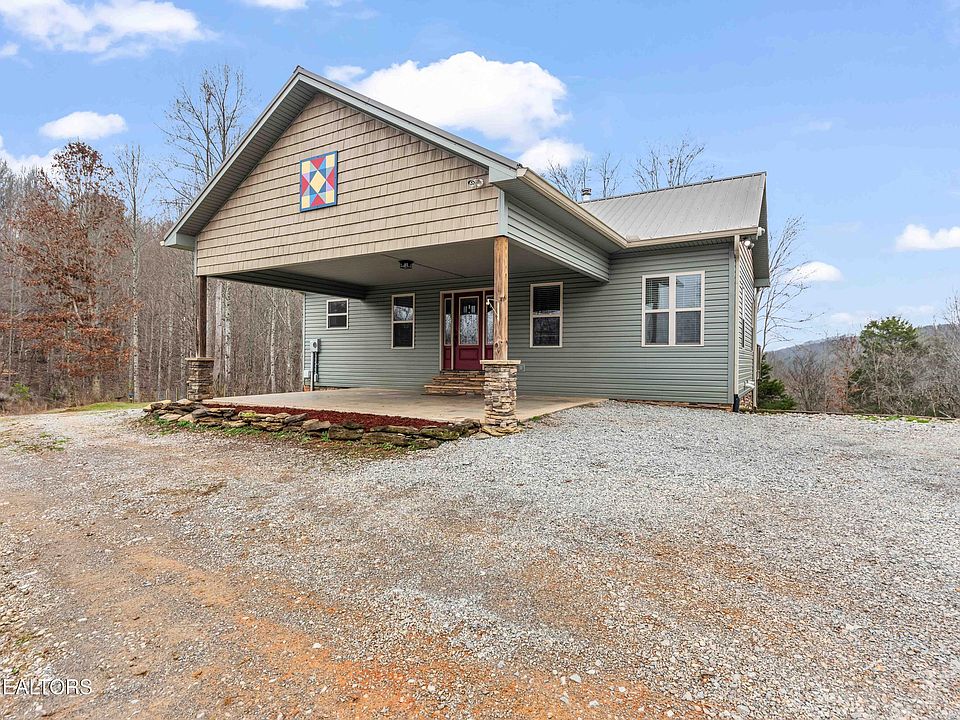 1st image of 810 Mannis Rd