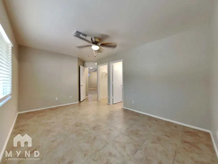 12418 W Valentine Ave — Photo 10