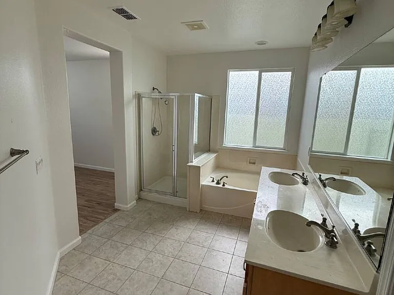 3419 Mas Amilos Way — Photo 9