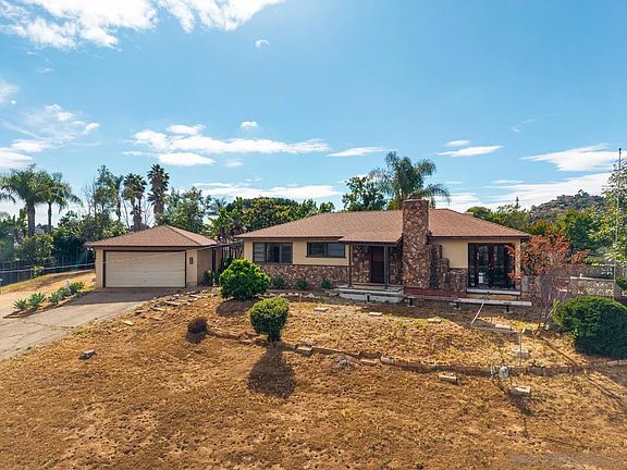 3rd image of 10765 Lupin Way