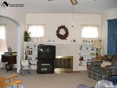 4th image of 318 Princeton Ave