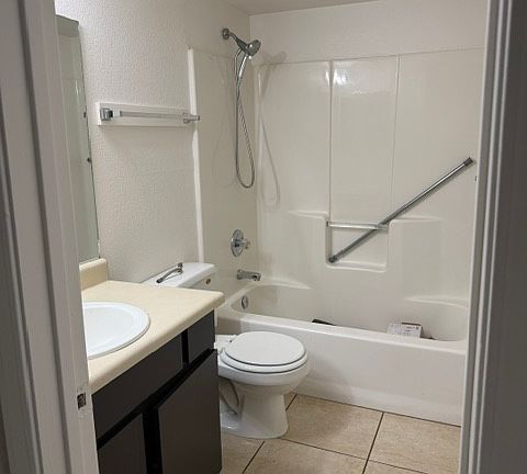 5th image of 136 E Paseo Del Rio #2