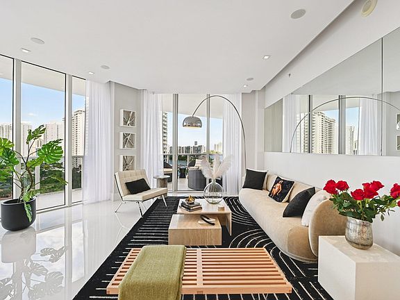 4th image of 4100 Island Boulevard Boulevard #1204