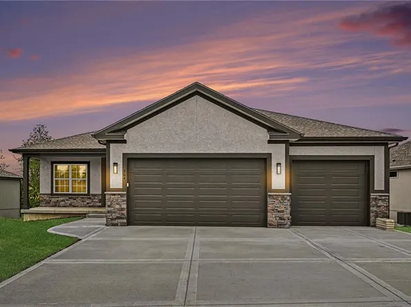 464 Green Dr, Lawson, MO 64062