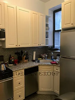 Rented by Yorgan Group, LLC | media 12